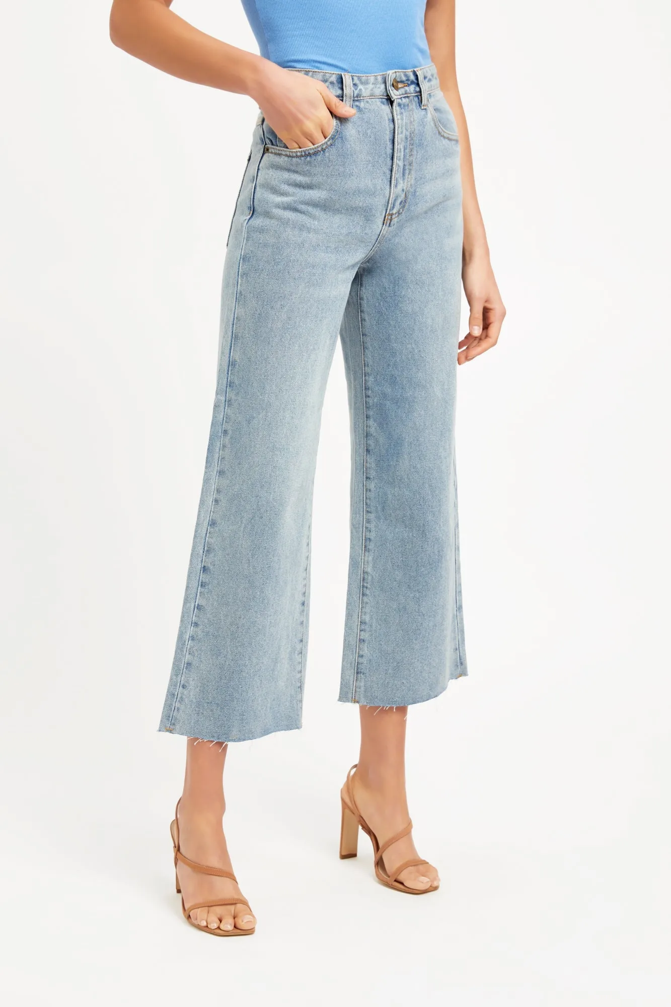 Taylor Crop Flare